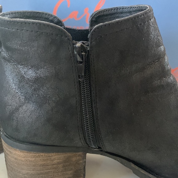 Carlos Santana ‘Gill’ Black Booties EUC Size 11 comes with original box - Picture 7 of 16